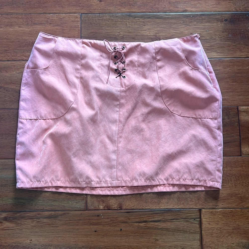 umgee Y2K Girly Peach Tie Waist Detailed Mini Skirt Size Large with pockets